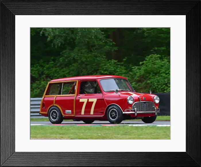Framed Print : CM28 1042 Mark Burnett, Austin Mini Countryman Framed Print : CM28 1042 Mark Burnett, Austin Mini Countryman