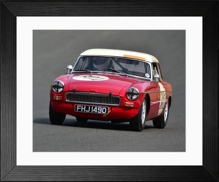 Framed Print : CM28 0472 Nigel Batchelor, MGB Framed Print : CM28 0472 Nigel Batchelor, MGB