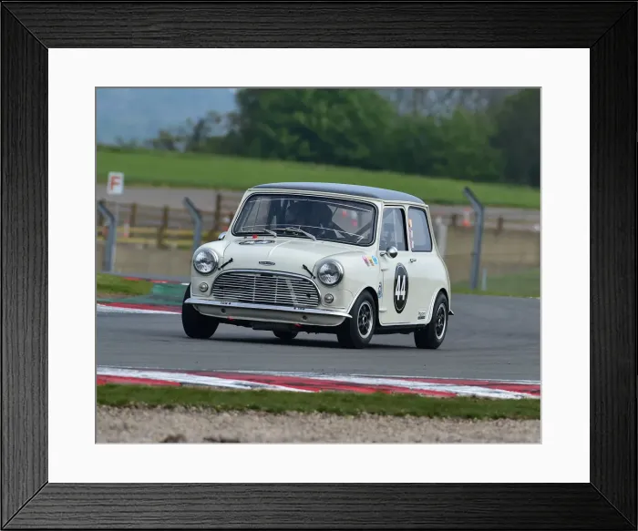 Framed Print : CM27 7905 Tom Bell, Austin Mini Cooper S Framed Print : CM27 7905 Tom Bell, Austin Mini Cooper S
