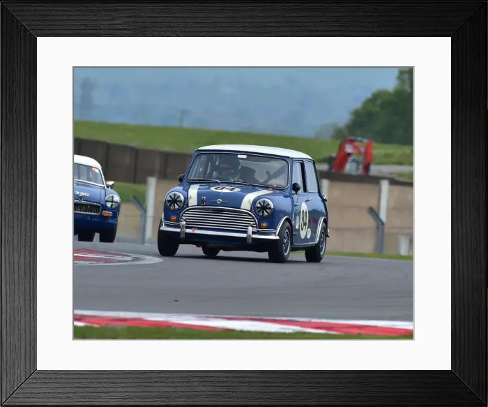 Framed Print : CM27 7786 Steve Jones, Morris Mini Cooper S