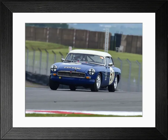 Framed Print : CM27 7761 Olivia Wilkinson, Austin Kinsella, MGB Roadster Framed Print : CM27 7761 Olivia Wilkinson, Austin Kinsella, MGB Roadster