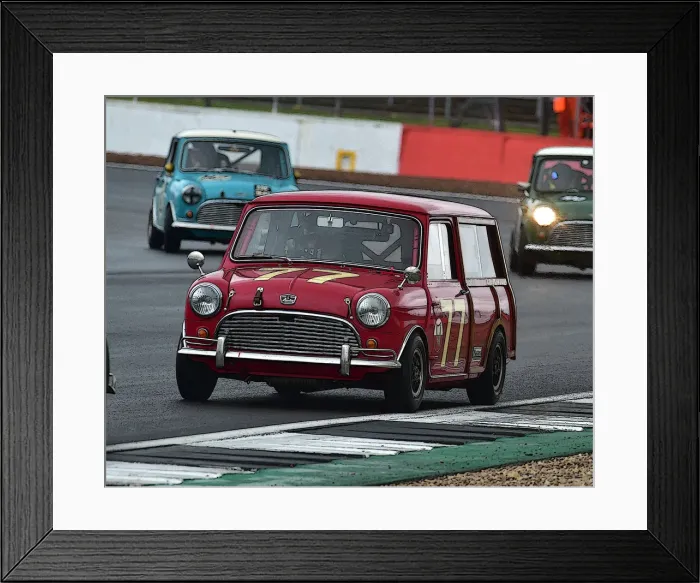 Framed Print : CM29 1301 Mark Burnett, Austin Mini Countryman Framed Print : CM29 1301 Mark Burnett, Austin Mini Countryman