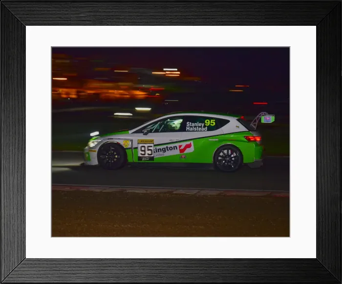 Framed Print : CM30 0509 Nick Halstead, Jamie Stanley, Seat Cupra TCR Framed Print : CM30 0509 Nick Halstead, Jamie Stanley, Seat Cupra TCR