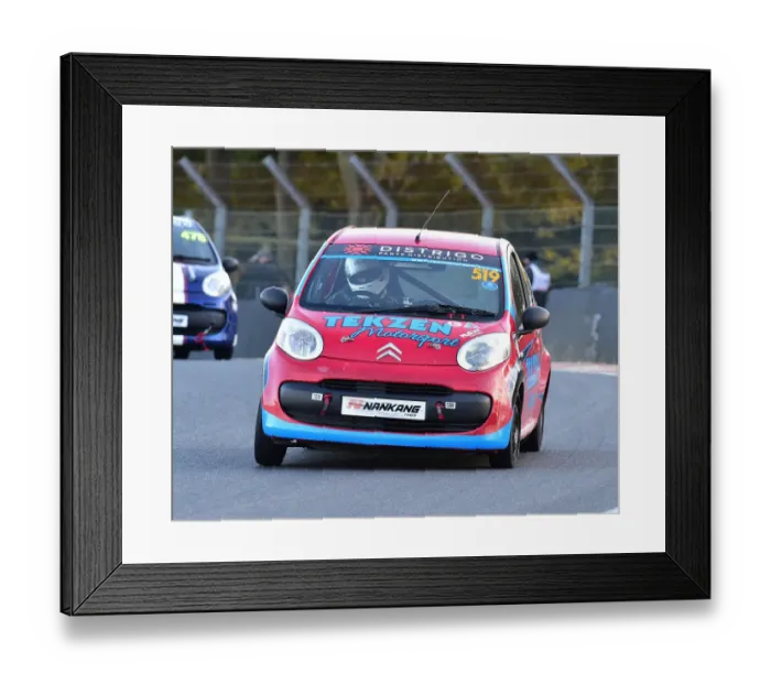 Framed Print : CM30 0164 Neil Tiffin, Robin Welsh, Citroen C1 Framed Print : CM30 0164 Neil Tiffin, Robin Welsh, Citroen C1