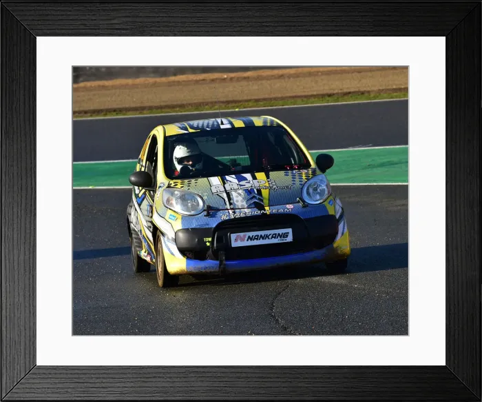 Framed Print : CM29 9496 Sinead Norton, Ian Gorringe, Neil Wise, Matthew Mandipira, Citroen C1 Framed Print : CM29 9496 Sinead Norton, Ian Gorringe, Neil Wise, Matthew Mandipira, Citroen C1
