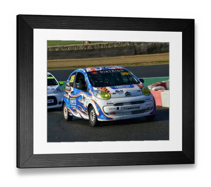 Framed Print : CM29 9494 Matthew Plumb, Jon Winter, Michael Evans, Citroen C1 Framed Print : CM29 9494 Matthew Plumb, Jon Winter, Michael Evans, Citroen C1