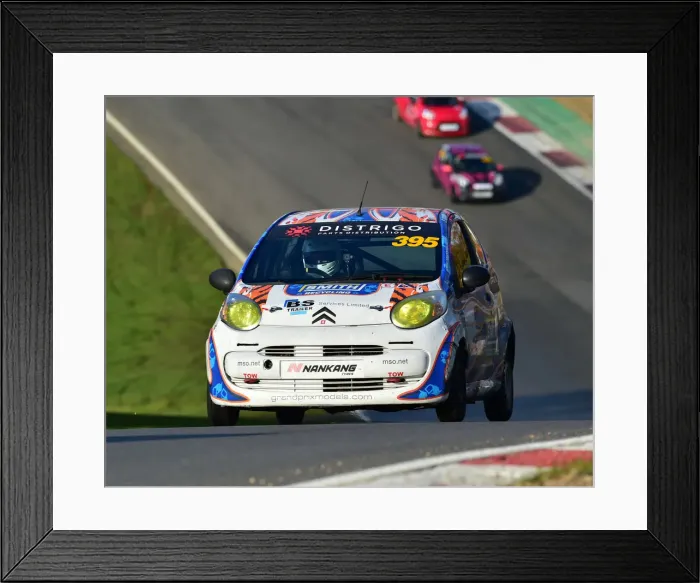 Framed Print : CM29 9977 Matthew Plumb, Jon Winter, Michael Evans, Citroen C1 Framed Print : CM29 9977 Matthew Plumb, Jon Winter, Michael Evans, Citroen C1