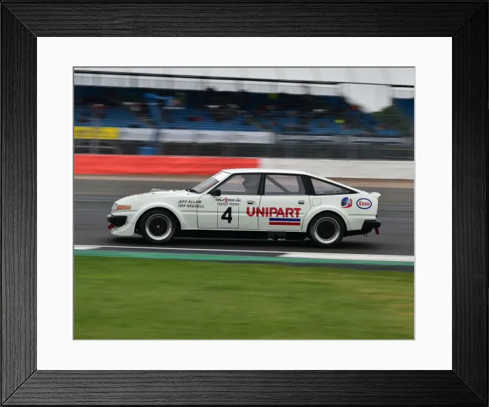 Framed Print : CM29 2847 Martin Overington, Guy Stevens, Rover SD1 Framed Print : CM29 2847 Martin Overington, Guy Stevens, Rover SD1
