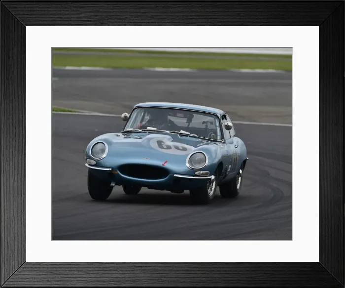 Framed Print : CM29 3350 Niall McFadden, Paddy Shovlin, Jaguar E-Type Framed Print : CM29 3350 Niall McFadden, Paddy Shovlin, Jaguar E-Type