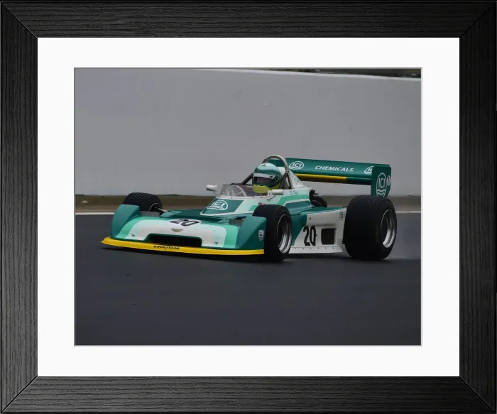 Framed Print : CM29 2508 Simon Fish, Chevron B42
