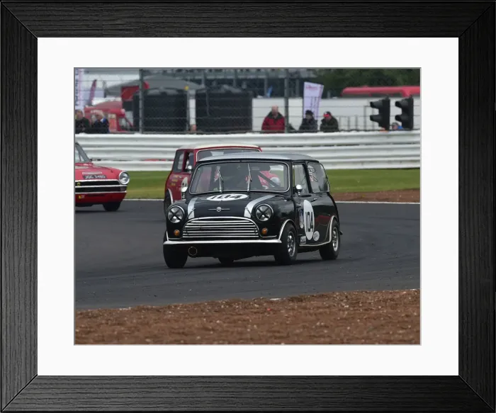 Framed Print : CM29 1604 Peter James, Chris Snowdon, Morris Mini Cooper S