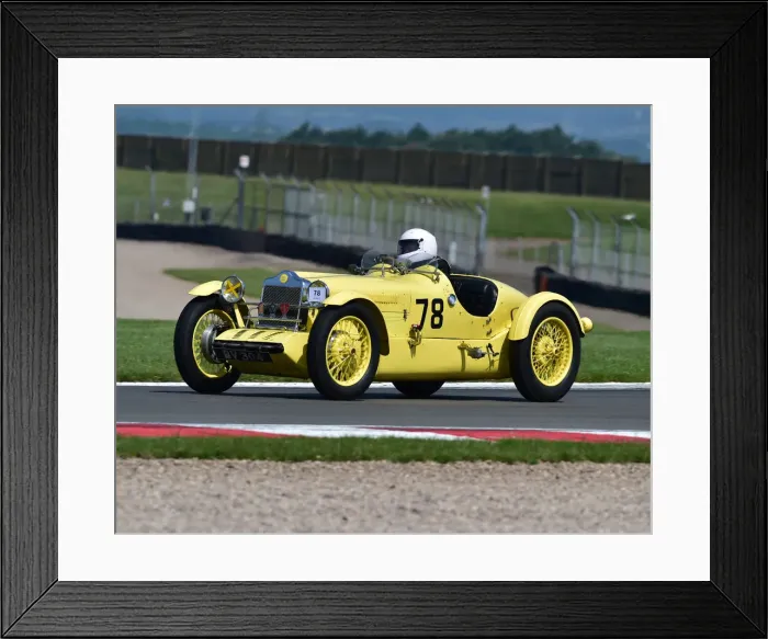 Framed Print : CM28 4675 Alan Harpley, Avon Avis Special Framed Print : CM28 4675 Alan Harpley, Avon Avis Special