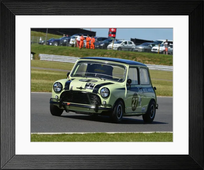 Framed Print : CJ7 8766 Kevin Bottomley, Morris Mini Cooper S Framed Print : CJ7 8766 Kevin Bottomley, Morris Mini Cooper S