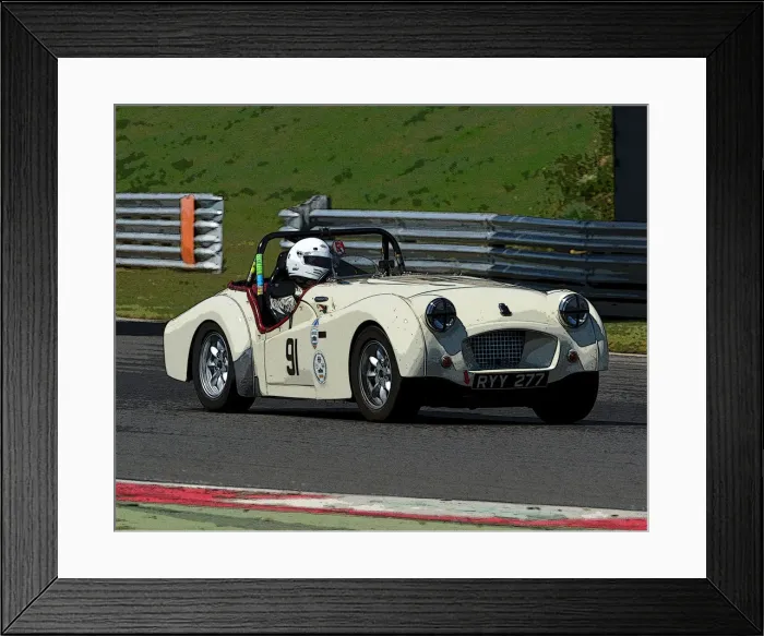 Framed Print : CJ7 9070 Richard Owen, Triumph TR2 Framed Print : CJ7 9070 Richard Owen, Triumph TR2