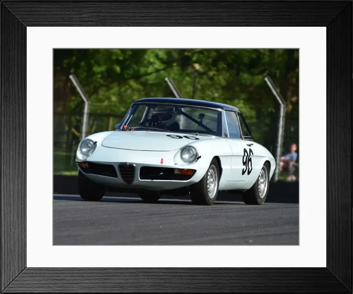 Framed Print : CM28 6567 Adam Ross, Alfa Romeo 1750 Spider Veloce Framed Print : CM28 6567 Adam Ross, Alfa Romeo 1750 Spider Veloce
