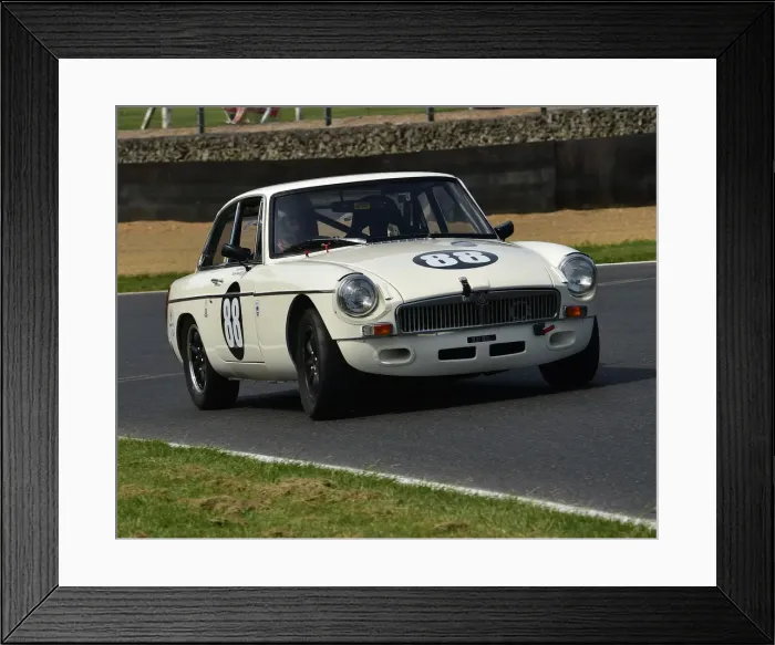 Framed Print : CM28 5272 Harry Brown, MGB GT Framed Print : CM28 5272 Harry Brown, MGB GT