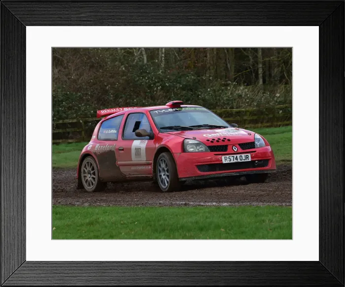 Framed Print : CM30 2206 Adrian Griffiths, Renault Clio Framed Print : CM30 2206 Adrian Griffiths, Renault Clio