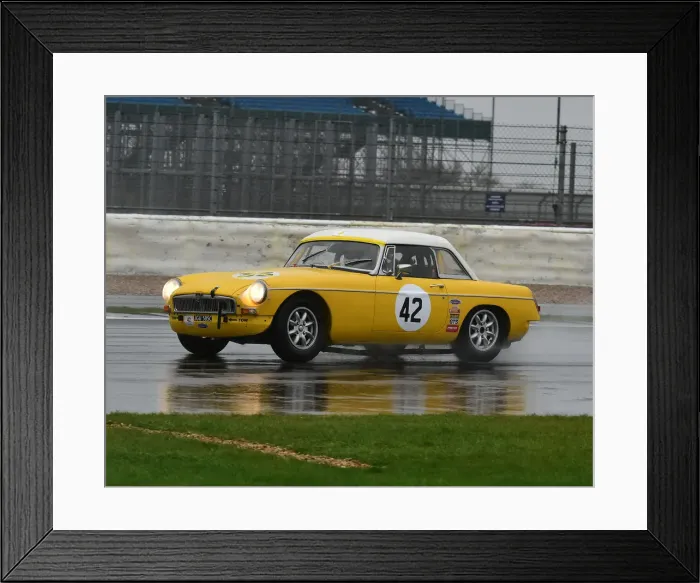 Framed Print : CM30 1526 Tim Greenhill, MG B Framed Print : CM30 1526 Tim Greenhill, MG B