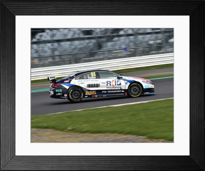 Framed Print : CM30 3246 Howard Fuller, Volkswagen CC Framed Print : CM30 3246 Howard Fuller, Volkswagen CC