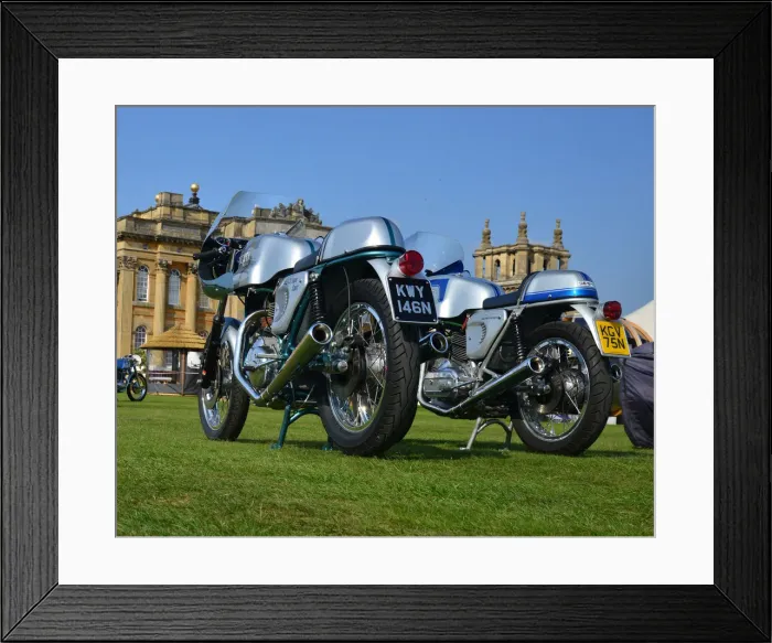 Framed Print : CJ8 3742 Ducati 750 Super Sport, Ducati 900 Super Sport Framed Print : CJ8 3742 Ducati 750 Super Sport, Ducati 900 Super Sport