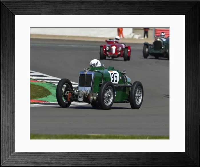 Framed Print : CJ84267 Mike Painter, MG Kayne Framed Print : CJ84267 Mike Painter, MG Kayne
