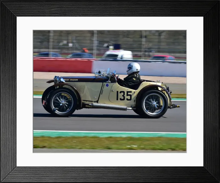 Framed Print : CM30 5292 Andy King, MG PB Cream Cracker Framed Print : CM30 5292 Andy King, MG PB Cream Cracker