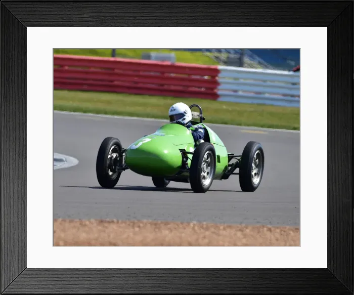 Framed Print : CM30 5586 Andy Raynor, JBS Mk1 Framed Print : CM30 5586 Andy Raynor, JBS Mk1