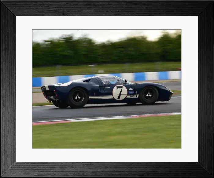 Framed Print : CM30 9584 Mike Thorne, Robert Rawe, GT40 Coupe