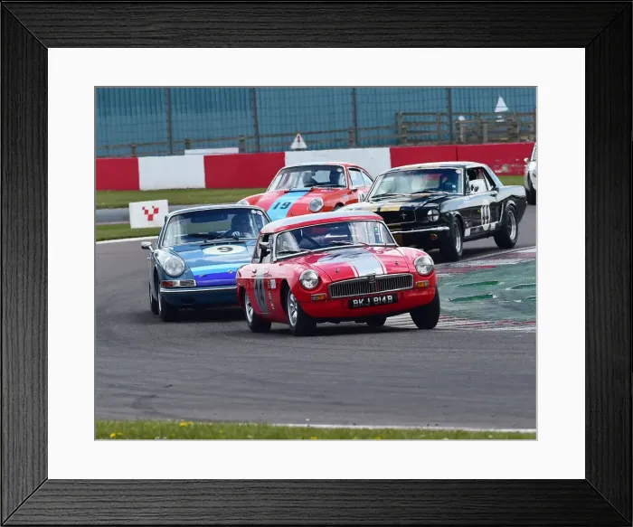 Framed Print : CM31 1256 Rob Cull, Tom Smith, Steve Winter, MG B Framed Print : CM31 1256 Rob Cull, Tom Smith, Steve Winter, MG B