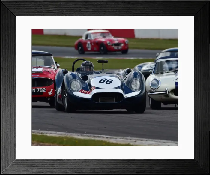Framed Print : CM31 1278 Niall McFadden, Ben Mitchell, Lister Knobbly Framed Print : CM31 1278 Niall McFadden, Ben Mitchell, Lister Knobbly
