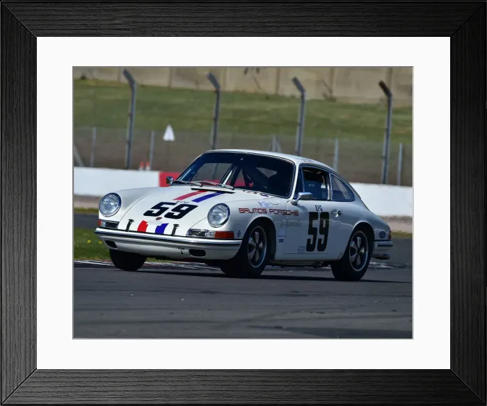 Framed Print : CM31 0132 Maxwell Lynn, Andrew Haddon, Porsche 911 Framed Print : CM31 0132 Maxwell Lynn, Andrew Haddon, Porsche 911