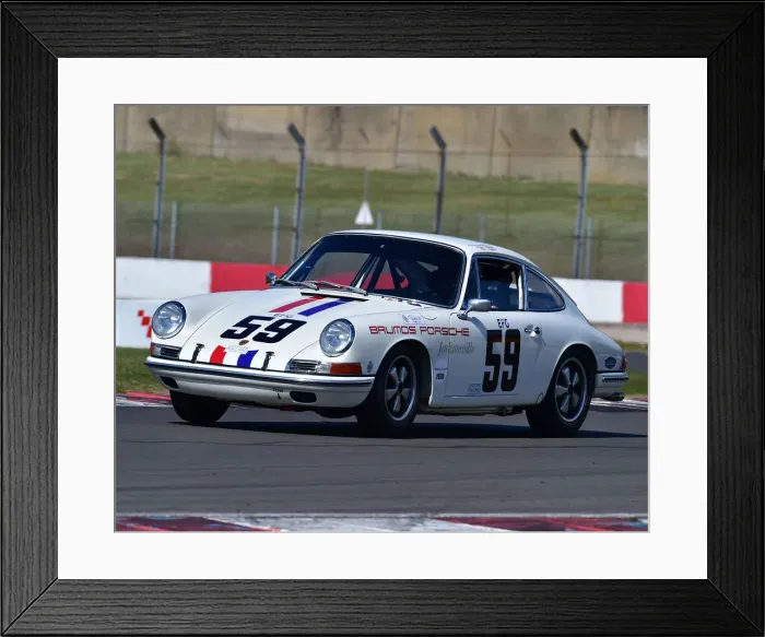 Framed Print : CM31 0135 Maxwell Lynn, Andrew Haddon, Porsche 911 Framed Print : CM31 0135 Maxwell Lynn, Andrew Haddon, Porsche 911