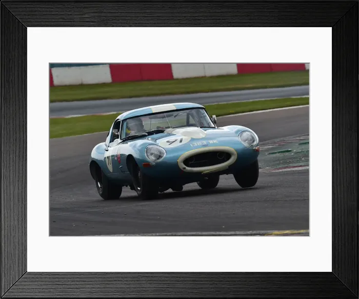 Framed Print : CM30 8585 Jonathon Hughes, Jaguar E-Type Framed Print : CM30 8585 Jonathon Hughes, Jaguar E-Type