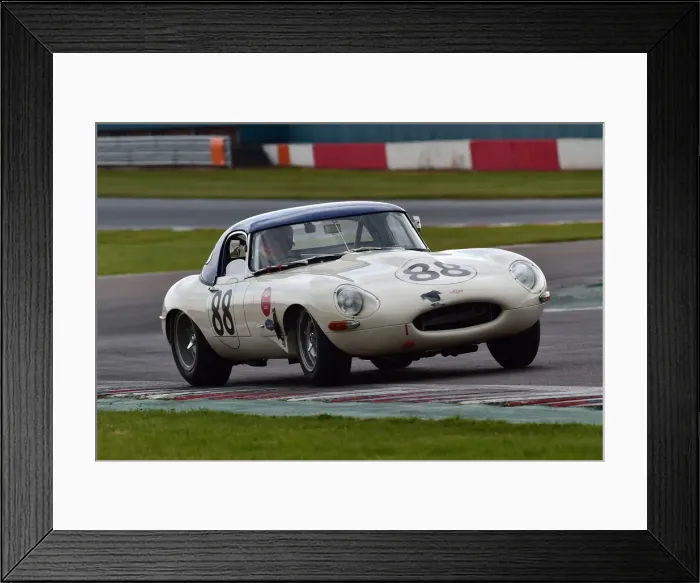 Framed Print : CM30 8537 Richard Kent, Chris Ward, Jaguar E-Type Framed Print : CM30 8537 Richard Kent, Chris Ward, Jaguar E-Type