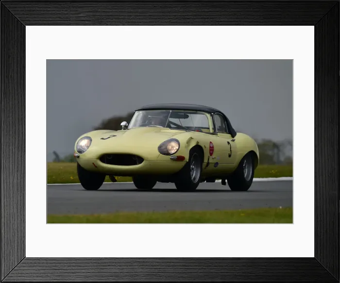 Framed Print : CM30 8526 Mark Russell, Tony Jardine, Jaguar E-Type Framed Print : CM30 8526 Mark Russell, Tony Jardine, Jaguar E-Type