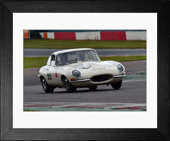 Framed Print : CM30 8559 John Young, Jack Young, Jaguar E-Type Framed Print : CM30 8559 John Young, Jack Young, Jaguar E-Type