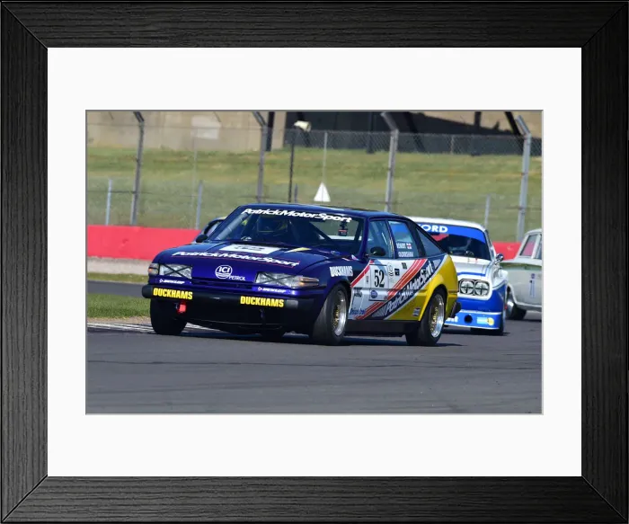 Framed Print : CM30 9768 Robert Oldershaw, Rover SD1 Framed Print : CM30 9768 Robert Oldershaw, Rover SD1