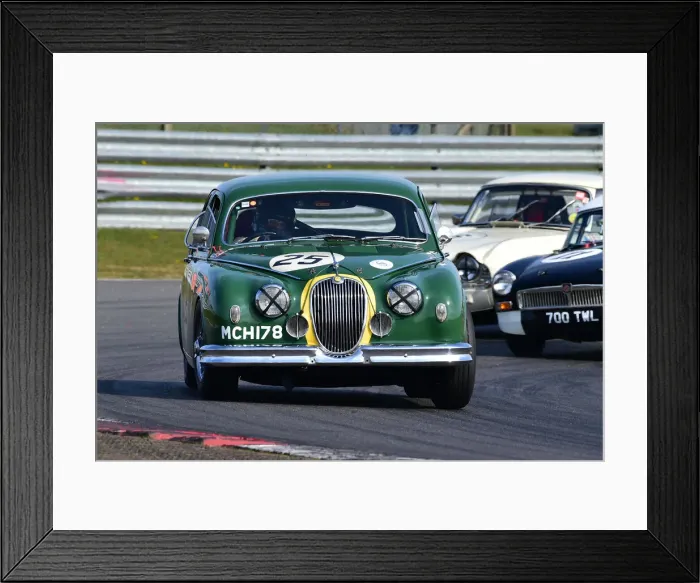 Framed Print : CM30 7564 Nigel Webb, Jaguar Mk1