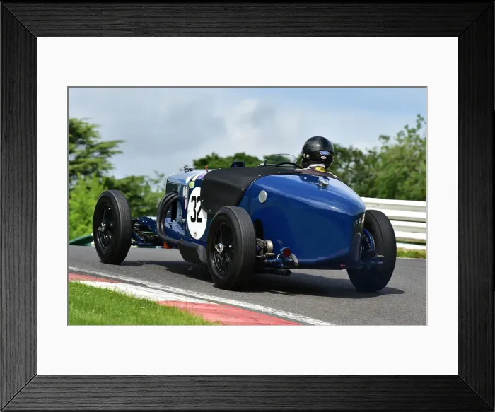 Framed Print : CM31 2390 Alexander Hewitson, Riley 12-4 Special Framed Print : CM31 2390 Alexander Hewitson, Riley 12-4 Special