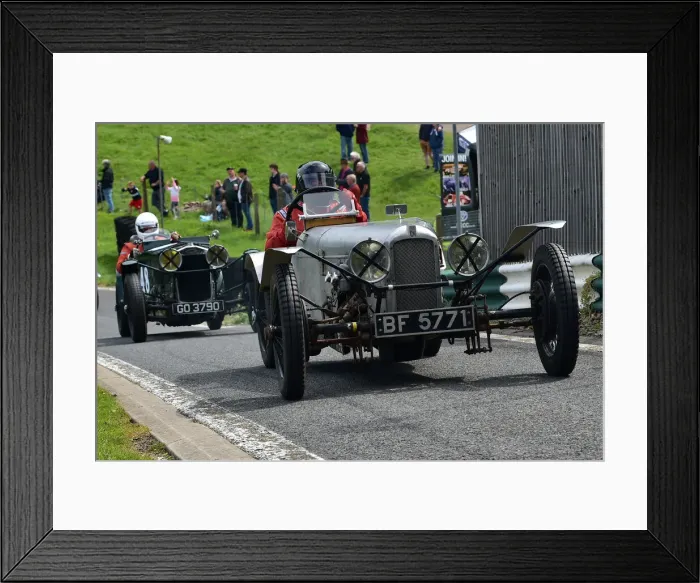 Framed Print : CM31 2532 Robert Moore, GN Special Framed Print : CM31 2532 Robert Moore, GN Special