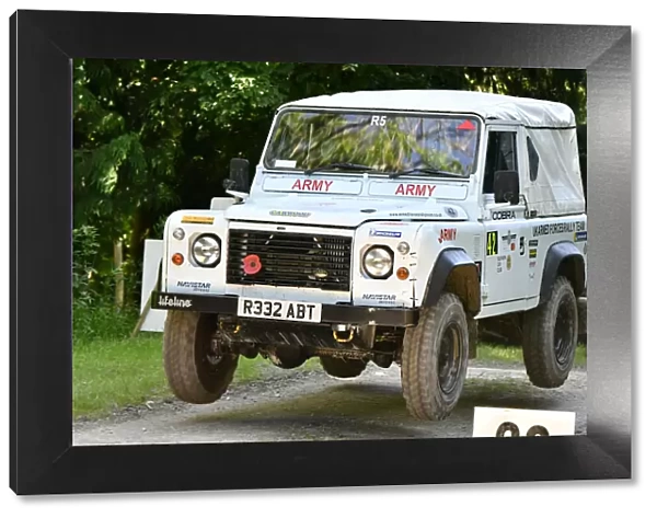CJ9 0895 Barry Connolly, Land Rover Wolf XD