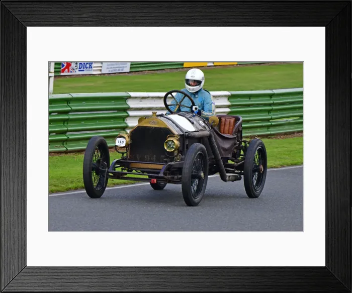 Framed Print : CJ9 5910 Andrew Howe-Davies, SCAT Racer Framed Print : CJ9 5910 Andrew Howe-Davies, SCAT Racer