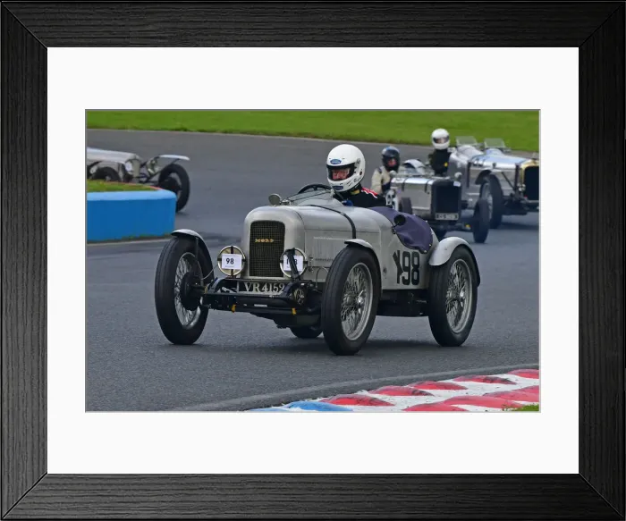 Framed Print : CJ9 5816 Steven Smith, Morris Minor Framed Print : CJ9 5816 Steven Smith, Morris Minor