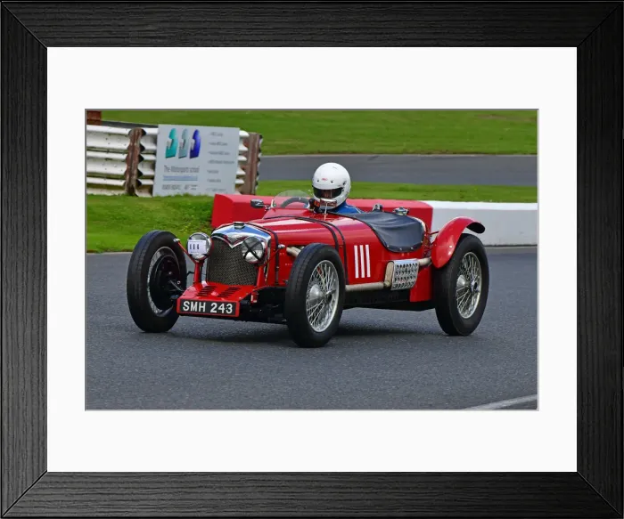 Framed Print : CJ9 5879 Andrew Croysdill, Riley 12-4 Framed Print : CJ9 5879 Andrew Croysdill, Riley 12-4