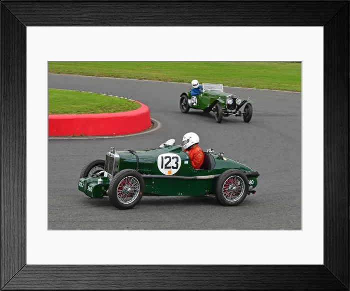Framed Print : CJ9 5978 Harry Painter, MG PA Framed Print : CJ9 5978 Harry Painter, MG PA