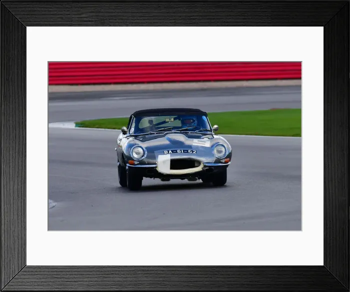 Framed Print : CJ10 1734 Marc Gordon, Nick Finburgh, Jaguar E-Type Framed Print : CJ10 1734 Marc Gordon, Nick Finburgh, Jaguar E-Type
