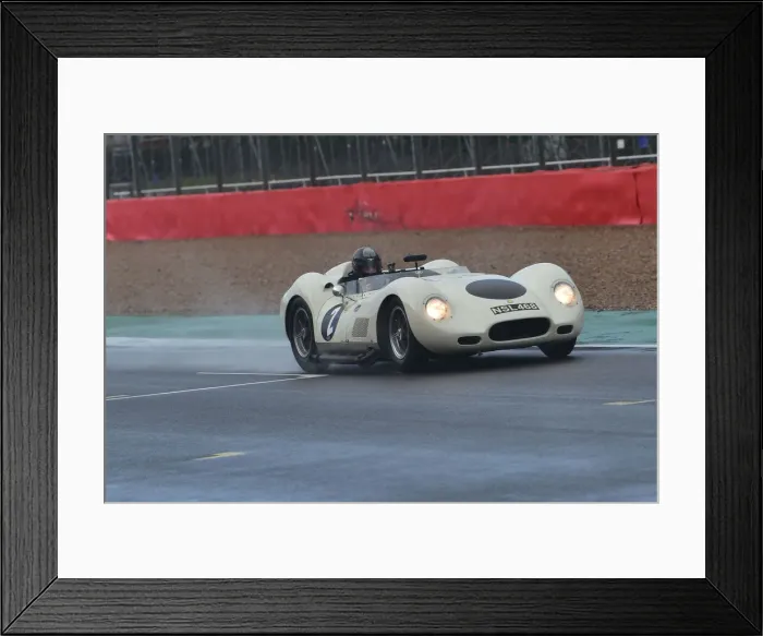 Framed Print : CM32 2191 Richard Hudson, Stuart Morley, Lister Knobbly Framed Print : CM32 2191 Richard Hudson, Stuart Morley, Lister Knobbly