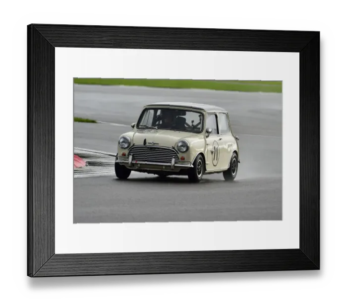 Framed Print : CM32 2512 Lawrence Warr, Morris Mini Cooper S Framed Print : CM32 2512 Lawrence Warr, Morris Mini Cooper S