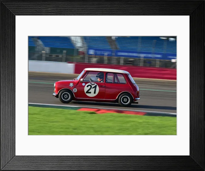 Framed Print : CM32 2668 Maria Costello, Richard Colburn, Morris Mini Cooper S Framed Print : CM32 2668 Maria Costello, Richard Colburn, Morris Mini Cooper S
