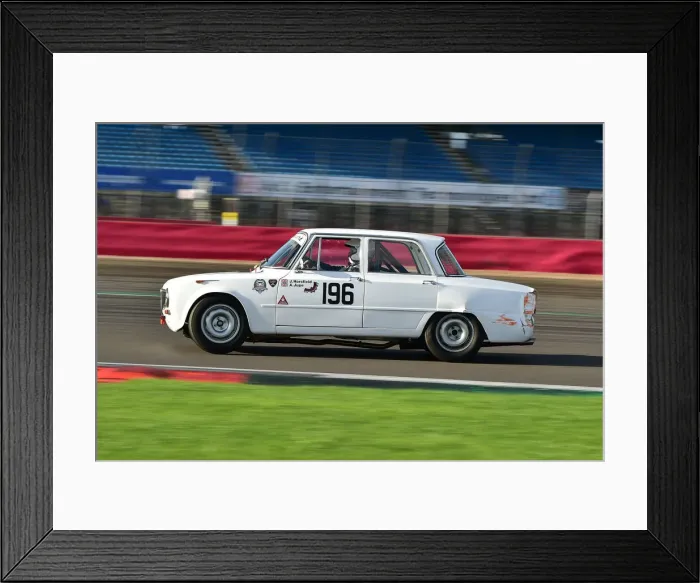 Framed Print : CM32 2577 Jonathan Horsfield, Frank Horsfield, Alfa Romeo Giulia Ti Framed Print : CM32 2577 Jonathan Horsfield, Frank Horsfield, Alfa Romeo Giulia Ti